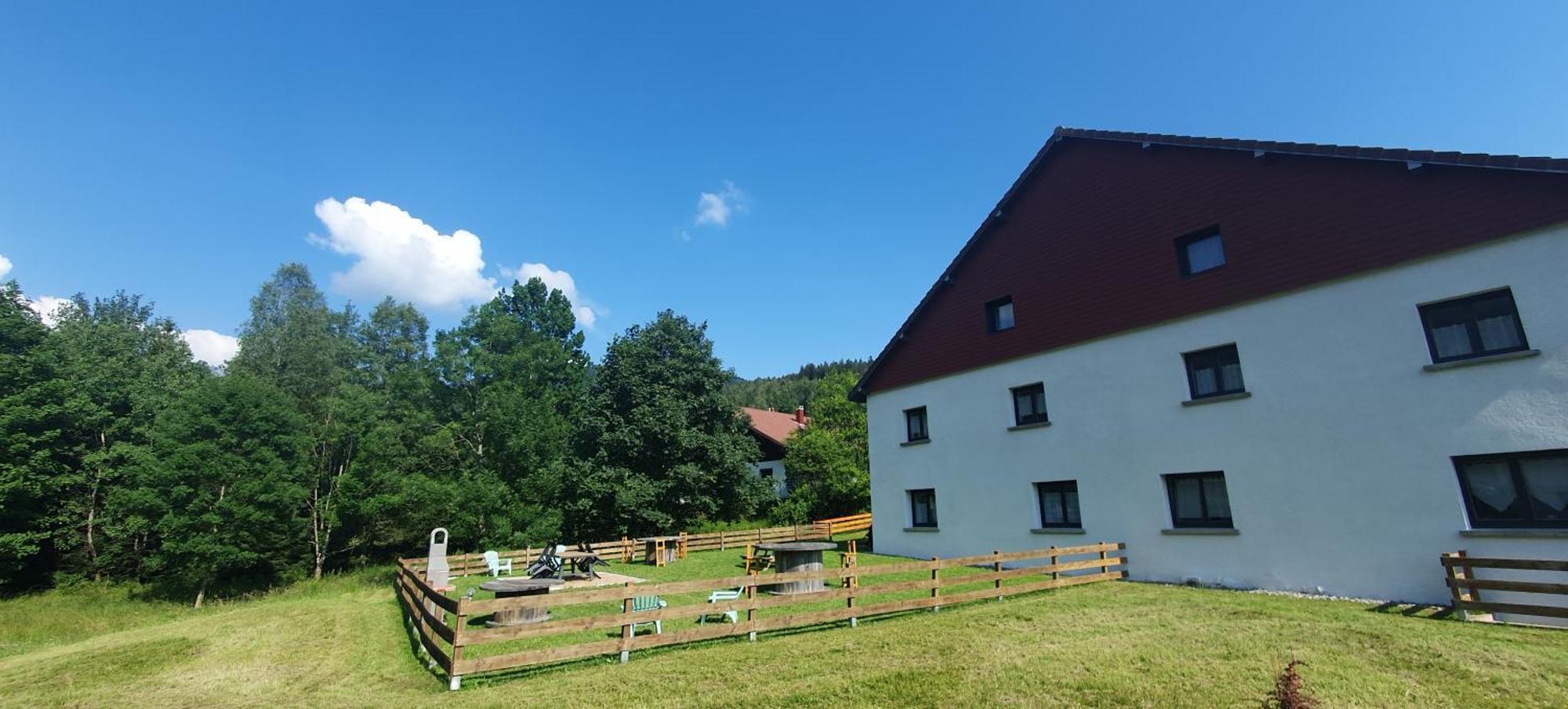 appart lièvre 4 étoiles Cornimont Esterno foto