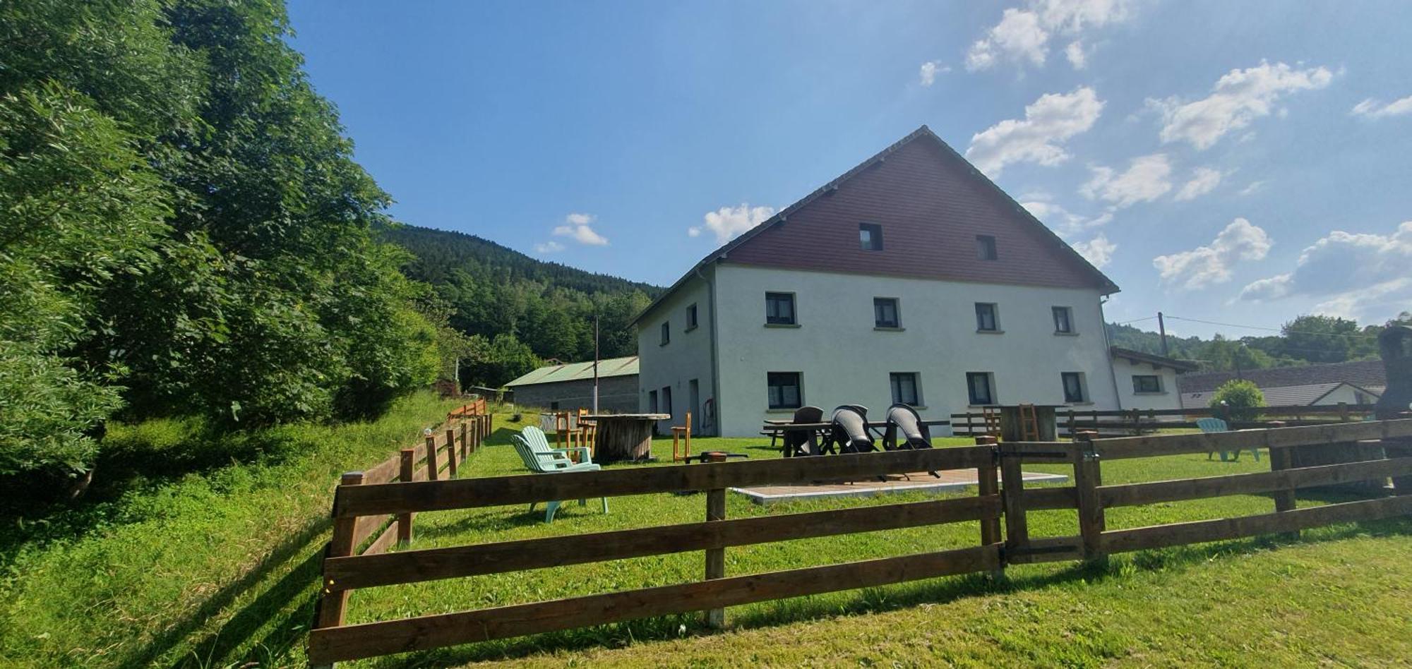 appart lièvre 4 étoiles Cornimont Esterno foto